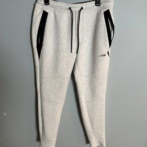 Medium - LIKE NEW, American Eagle Joggers, White